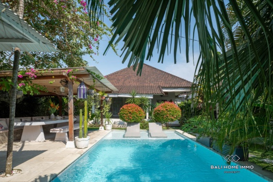 Image 1 from Villa de 5 chambres à vendre en location à Canggu Batu Bolong