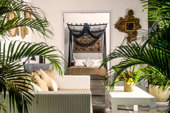 Image 9 from Villa 5 Kamar Tidur untuk Dijual di Canggu Batu Bolong