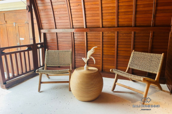 Image 12 from 1 rumah pribadi + 1 Hotel butik dengan 4 Kamar Tidur untuk dijual Hak Sewa di Seseh