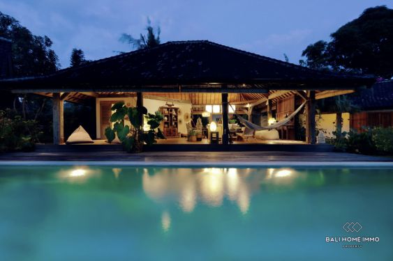 Image 1 from 5 Bedroom Villa For Sale in Bali Umalas