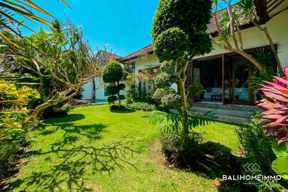 Image 5 from VILA 5 KAMAR TIDUR DISEWAKAN DI BALI BATU BOLONG CANGGU