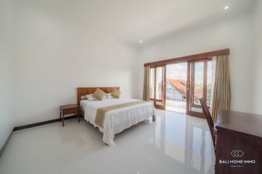 Image 8 from Vila 7 Kamar Tidur Dijual di Canggu Bali