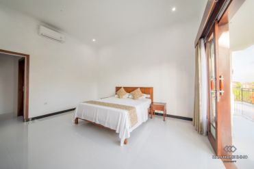 Image 9 from Vila 7 Kamar Tidur Dijual di Canggu Bali
