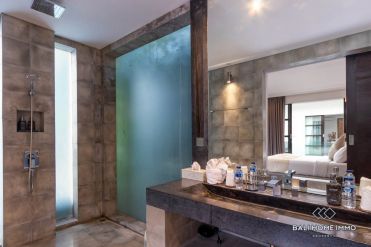 Image 18 from 5 Bedroom Villa for Yearly Rental in Bali Seminyak