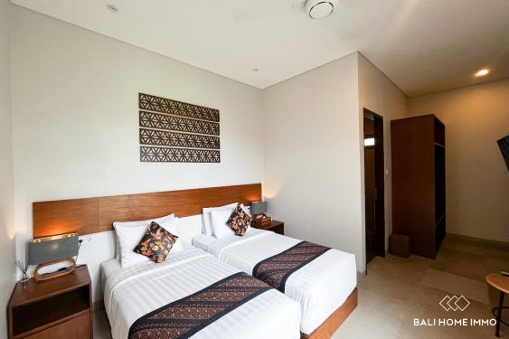 Image 15 from Villa 3 + 2 Kamar berpemandangan sawah Dijual Hak Milik di Batu Bolong, Canggu