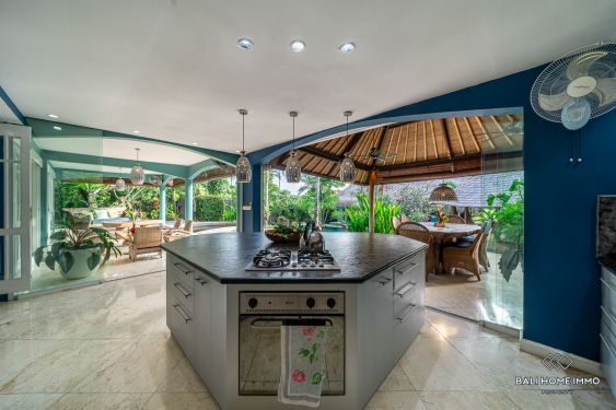 Image 7 from Vila 5 kamar dengan taman luas disewakan jangka panjang di Bali dekat Umalas