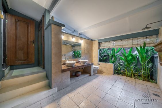 Image 17 from Vila 5 kamar dengan taman luas disewakan jangka panjang di Bali dekat Umalas