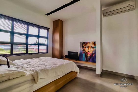 Image 6 from 5 BEDROOMS TOWNHOUSE FOR MONTHLY & YEARLY RENTAL IN BALI - JIMBARAN