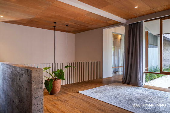 Image 11 from Villa 5 Kamar Tidur Dijual Hak Milik di Bali - Pererenan