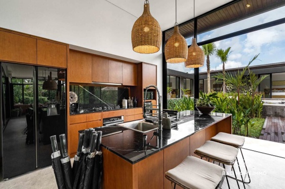 Image 6 from Villa 5 Kamar Pemandangan Hutan Dijual di Ubud