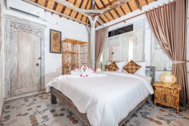 Image 13 from 5 Bedroom Classic Villa for Yearly Rental in Canggu