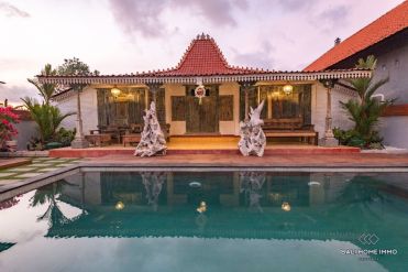 Image 4 from 5 Bedroom Classic Villa for Yearly Rental in Canggu