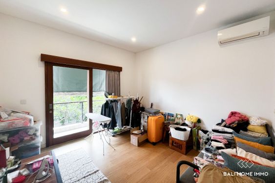 Image 8 from Villa Keluarga 6 Kamar untuk dijual sewa di Berawa Canggu