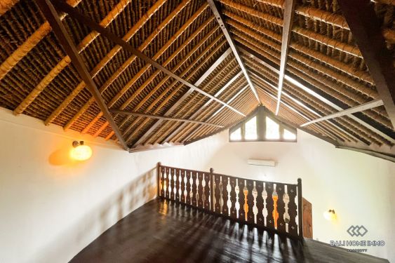 Image 10 from Villa Keluarga 6 Kamar dengan Taman Luas Dijual di Canggu Bali