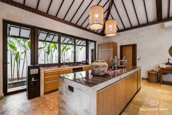Image 6 from 6 Bedroom Family Villa with view for sale in North Canggu