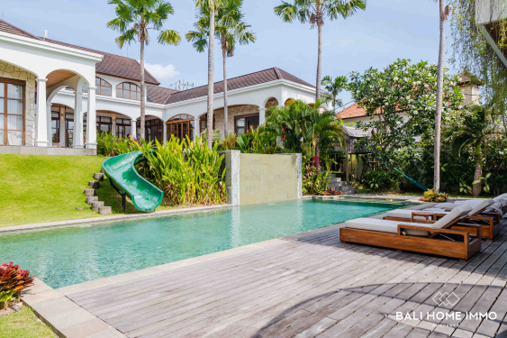Image 1 from Disewakan villa mewah 6 kamar tidur di Bali Canggu Kayu tulang