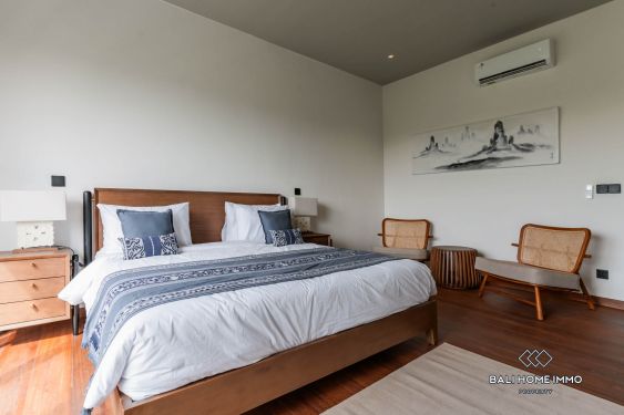 Image 13 from 6 Bedroom Ricefield View Villa For Sale in Umalas