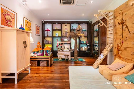 Image 13 from 6-Bedroom Tropical Oasis Villa for Sale in The Heart of Berawa