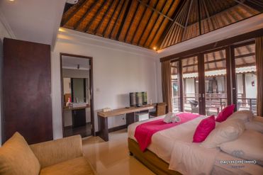 Image 9 from Villa 6 Kamar Disewakan Tahunan dan Jangka Panjang di Umalas