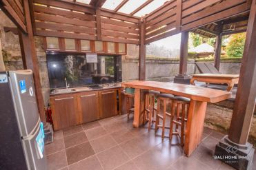Image 14 from Villa 6 Kamar Disewakan Tahunan dan Jangka Panjang di Umalas