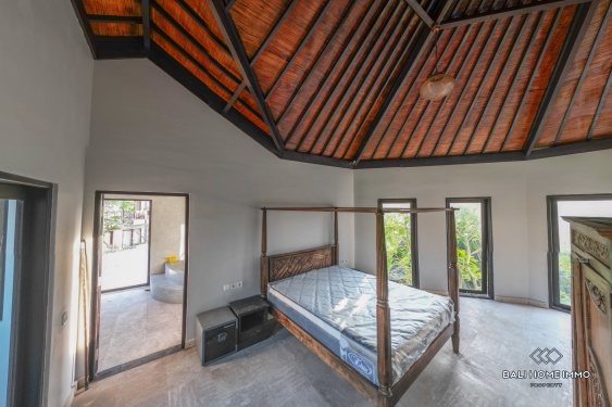 Image 4 from Villa keluarga 6 kamar yang baru direnovasi dijual di Pantai Pererenan, Bali.