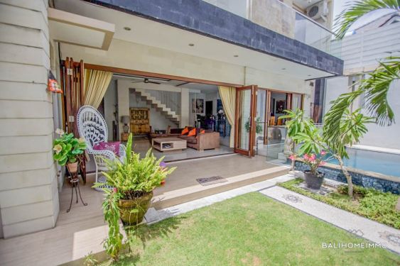 Image 2 from Villa de 6 chambres à vendre à Seminyak Bali