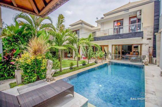 Image 1 from Villa 6 Kamar Tidur Dijual di Seminyak Bali