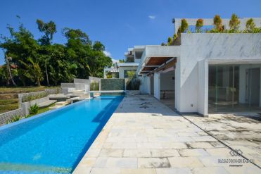 Image 3 from 6 Bedroom Villa For Sale Leasehold in Canggu
