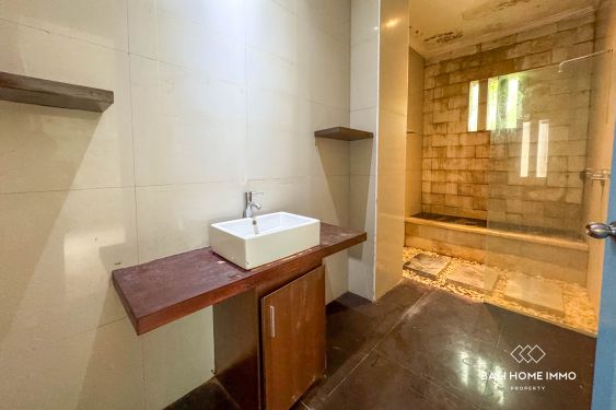 Image 10 from Villa de 6 chambres idéale pour la rénovation à vendre à Umalas