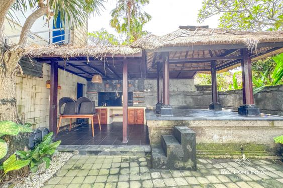 Image 4 from Villa de 6 chambres idéale pour la rénovation à vendre à Umalas