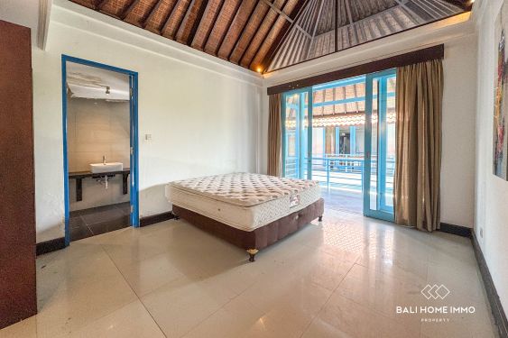 Image 6 from Villa de 6 chambres idéale pour la rénovation à vendre à Umalas