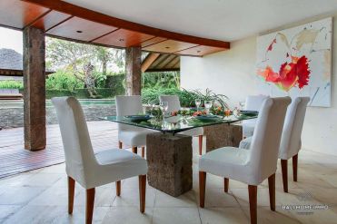 Image 12 from 6 Bedroom Villa with Ricefield View For Sale in Umalas