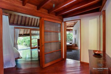 Image 3 from 6 Bedroom Villa with Ricefield View For Sale in Umalas