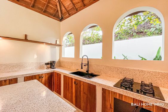 Image 7 from Hotel Butik 6 Kamar dengan Lahan Kosong Tambahan Dijual di Uluwatu, Dekat Pantai Bingin