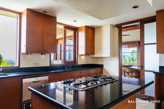Image 14 from Villa de 6 chambres avec vue sur l'océan à vendre en pleine propriété et à louer à Bali Jimbaran
