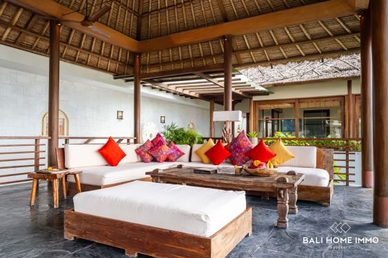 Image 6 from Villa de 6 chambres avec vue sur l'océan à vendre en pleine propriété et à louer à Bali Jimbaran