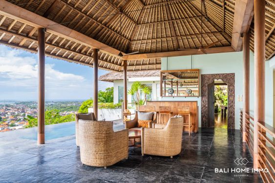 Image 10 from Villa de 6 chambres avec vue sur l'océan à vendre en pleine propriété et à louer à Bali Jimbaran