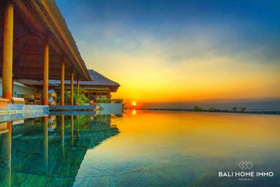 Image 4 from Villa de 6 chambres avec vue sur l'océan à vendre en pleine propriété et à louer à Bali Jimbaran
