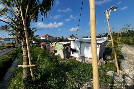 Image 4 from Terrains 7 are en bordure de rue à vendre près de la plage de Nyanyi
