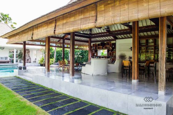 Image 4 from 7 Bedroom Villa & 1 Office Compound for Sale Leasehold in Bali Umalas