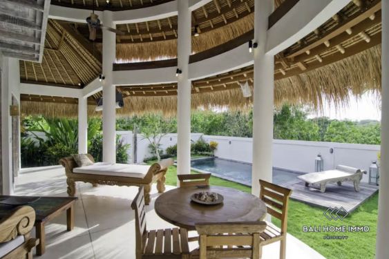 Image 17 from 7 Bedroom Villas Complex with Private Pools for Sale Near Padang Padang Beach