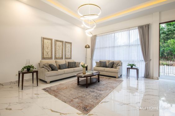 Image 8 from VILLA FAMILIALE DE 7 CHAMBRES À VENDRE AVEC VUE OCÉAN À BALI ULUWATU UNGASAN