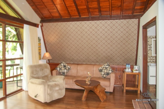 Image 7 from Propriété familiale de 8 chambres à coucher à proximité d'un parc national à vendre à Lombok