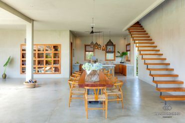 Image 20 from 8 Bedroom Villa For Sale Leasehold Near Berawa Beach