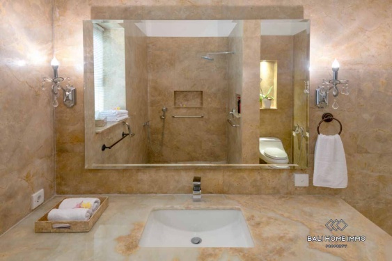 Image 7 from 8 bedrooms villa for rent in Bali Umalas