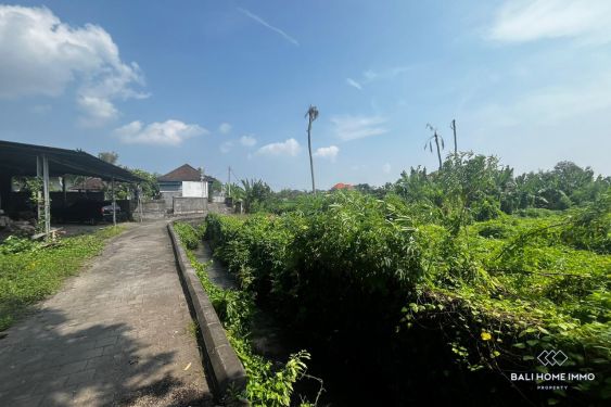 Image 7 from 3 plots of land totaling 82 are for sale leasehold in Buduk near Pererenan