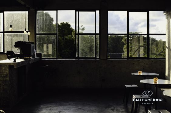 Image 11 from 9 Bedroom Hotel with Community Spaces for Sale in Ungasan