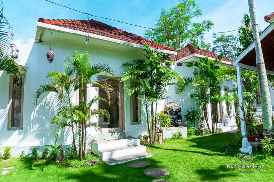 Image 2 from 9 Bedroom Villa Complex for Sale & Rental in Bali Jimbaran