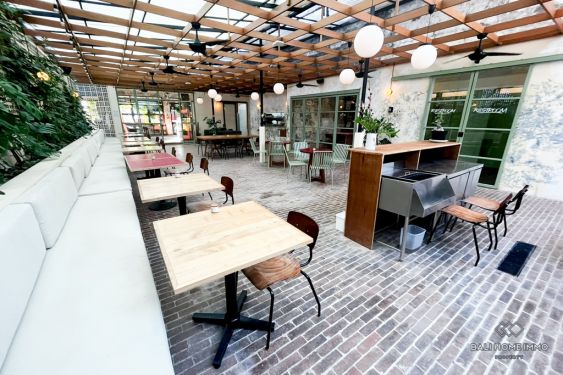 Image 5 from UN ESPACE COMMERCIAL À VENDRE EN PLEINE PROPRIÉTÉ À BALI CANGGU BERAWA