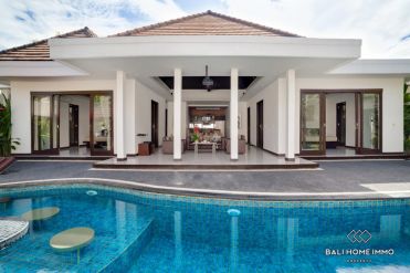 Image 2 from A Complex of Villa Comprising 15 Bedroom For Sale in Near Benoa Beach